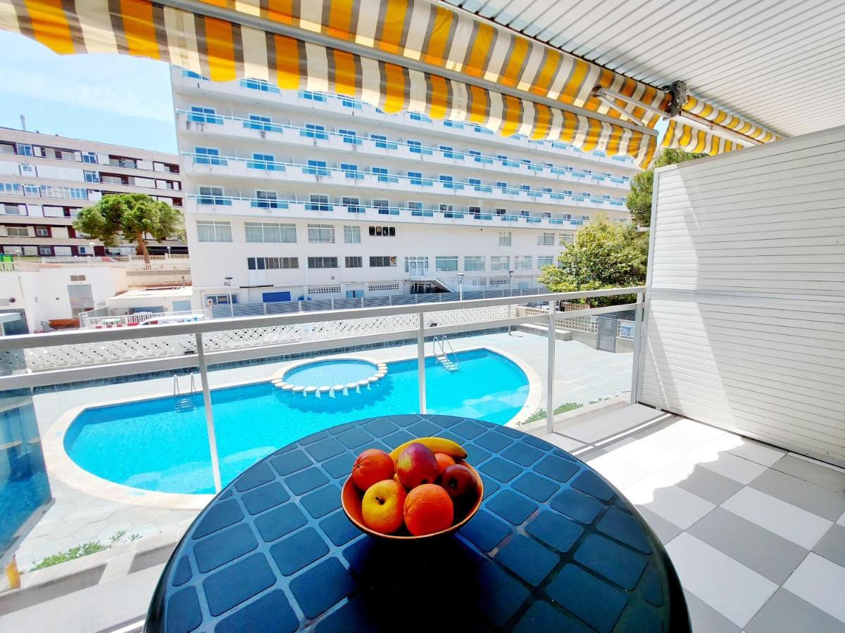 Apartamentos Montblanc Familidays 013 Салоу Екстериор снимка