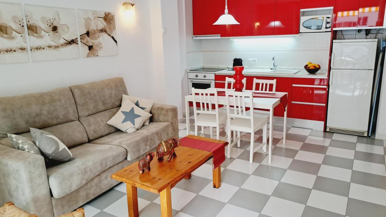 Apartamentos Montblanc Familidays 013 Салоу Екстериор снимка