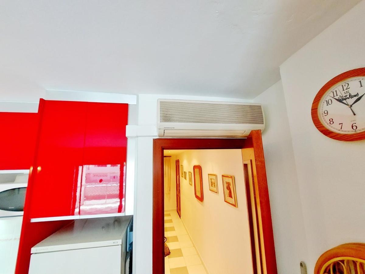 Apartamentos Montblanc Familidays 013 Салоу Екстериор снимка